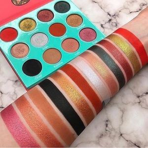 Juvia’s Place The Saharan Eyeshadow Palette